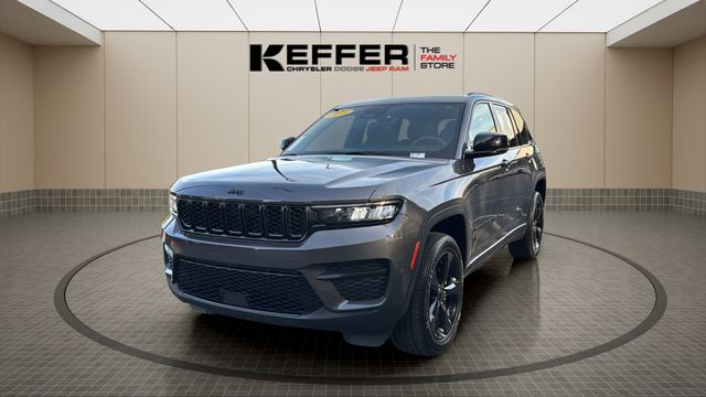 2023 Jeep Grand Cherokee Altitude