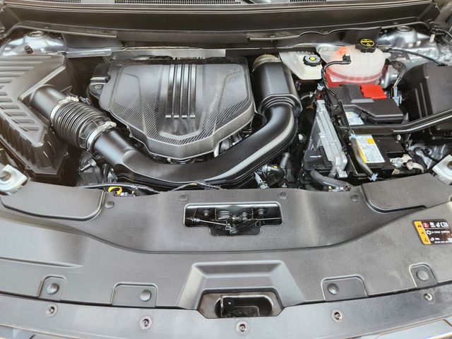 2025 Chevrolet Traverse LT Gray at Martin Chrysler Dodge Jeep Ram