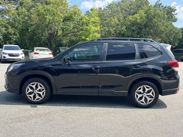Used 2023 Black Subaru Premium image 10