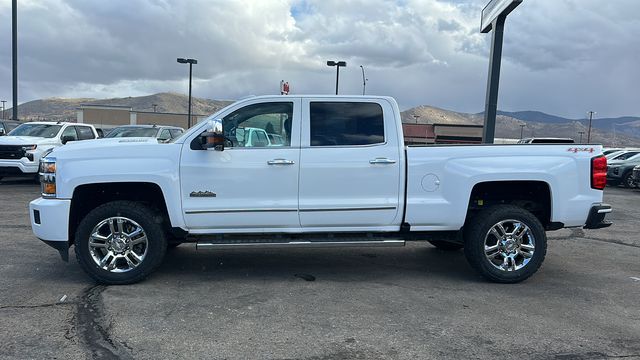 2017 Chevrolet Silverado 2500HD High Country 6