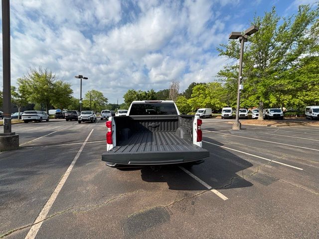 2021 Chevrolet Silverado 1500 WT photo