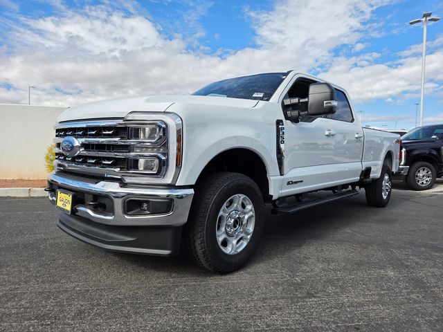 New 2026 Ford Super Duty F-350 Crew Cab 8' Box XLT