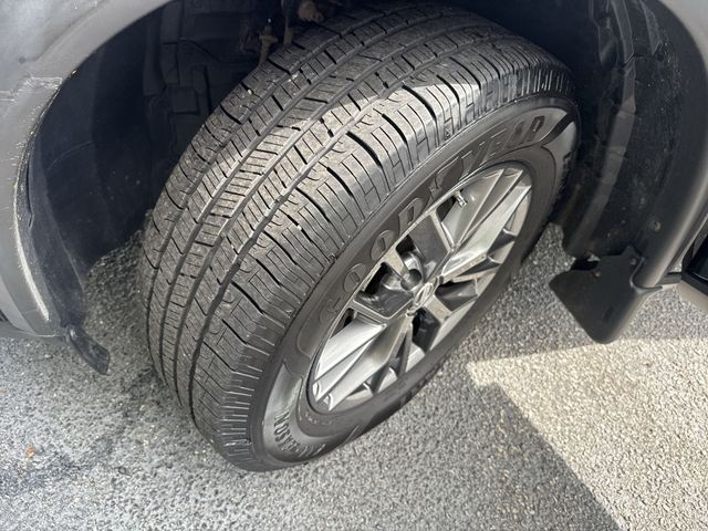 Used 2021 Black Nissan S image 31