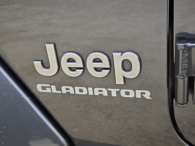 2021 Jeep Gladiator Overland 33