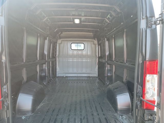 2024 Ram ProMaster 2500 High Roof 9