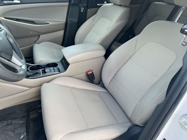 Used 2019 White Hyundai Sport image 33
