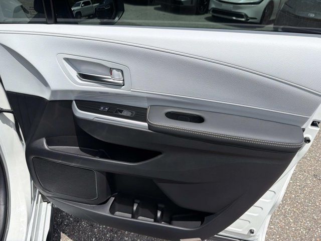 New 2026 Toyota Sienna Van