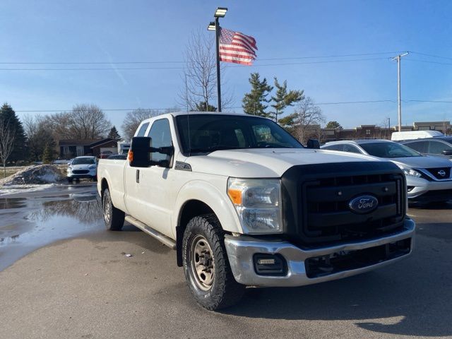 2015 Ford F-250 XL SuperCab 142 in|XL SuperCab 158 in's photo