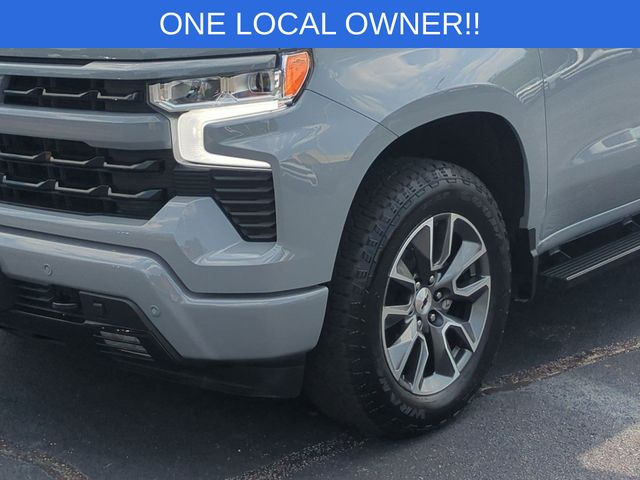 Used 2025 Gray Chevrolet RST image 9