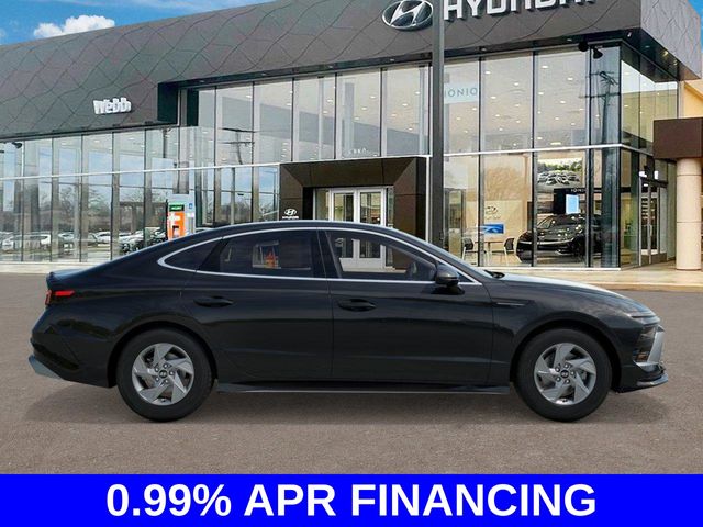 New 2026 Black Hyundai SE image 8