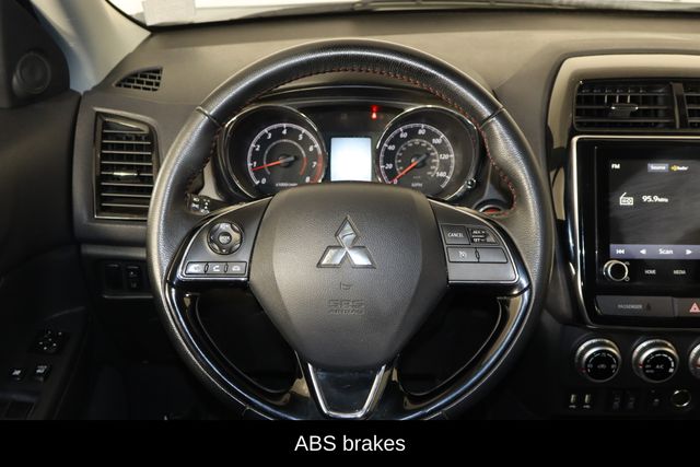 MitsubishiOutlander Sport7