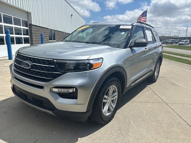 Certified Used 2024 Silver Ford XLT image 3