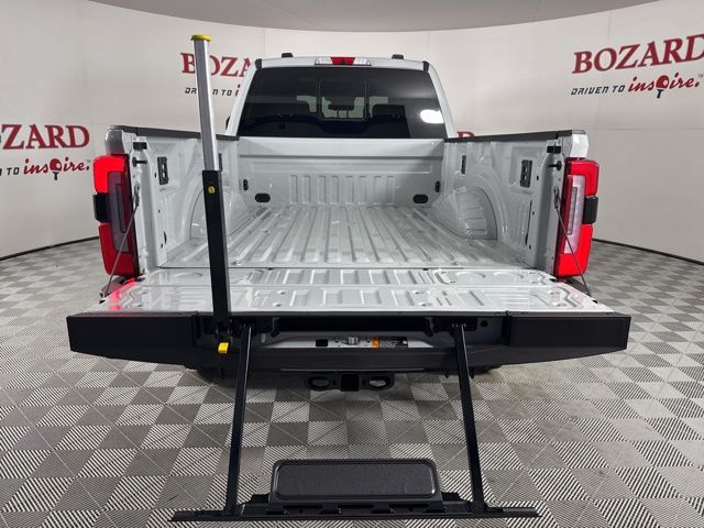 2025 Avalanche Ford Super Duty F-250 SRW Platinum 4X4 Truck