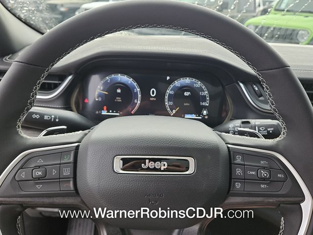 New 2025 Gray Jeep Limited image 25