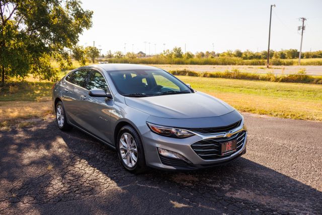  2025 Chevrolet Malibu LT with 1LT FWD   