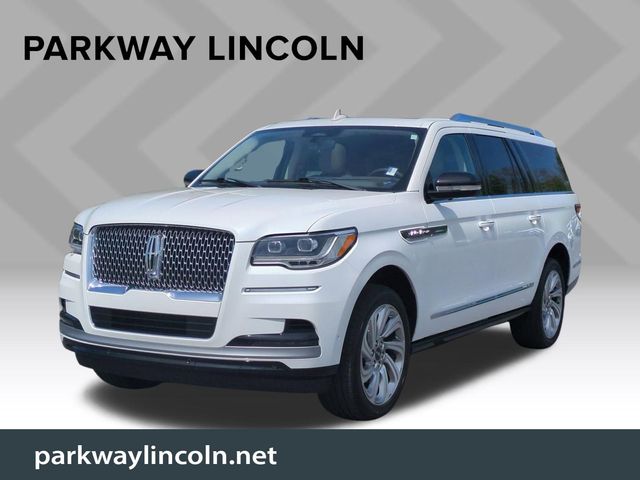White Metallic 2024 Lincoln Navigator L Reserve 4WD SUV / Crossover Four-Wheel Drive Automatic