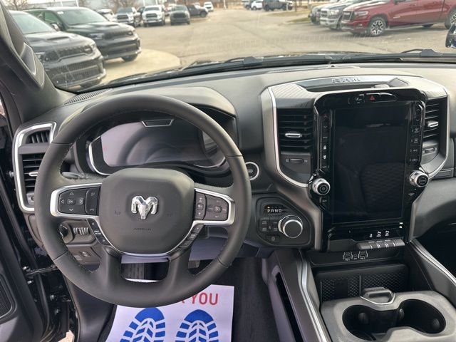 2026 Ram 1500 Big Horn/Lone Star - Diamond Black Crystal Pearlcoat exterior view 16