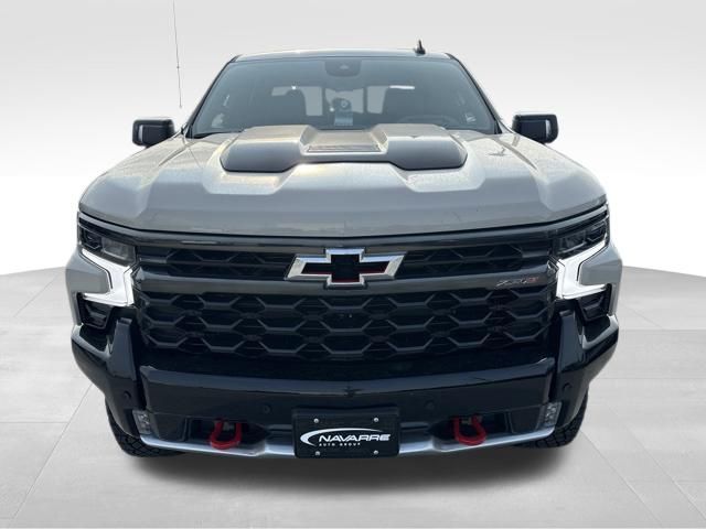 2026 Chevrolet Silverado 1500 ZR2 — photo 2