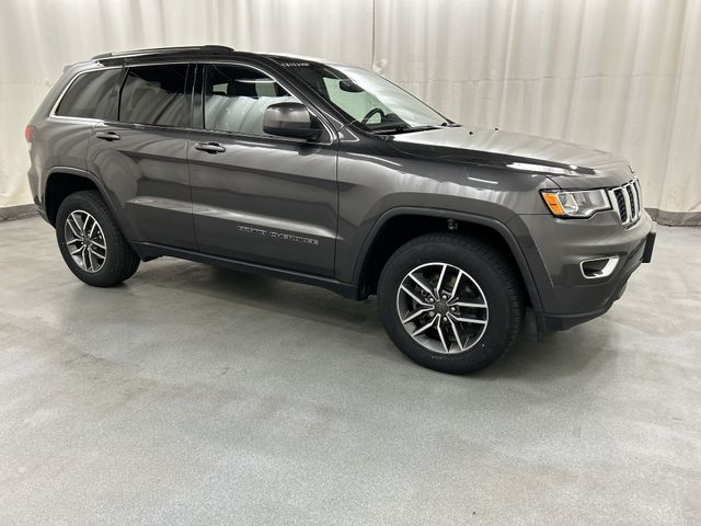 Gray (Granite Crystal Metallic Clearcoat) 2020 Jeep Grand Cherokee SUV / Crossover Four-Wheel Drive 8-Speed Automatic