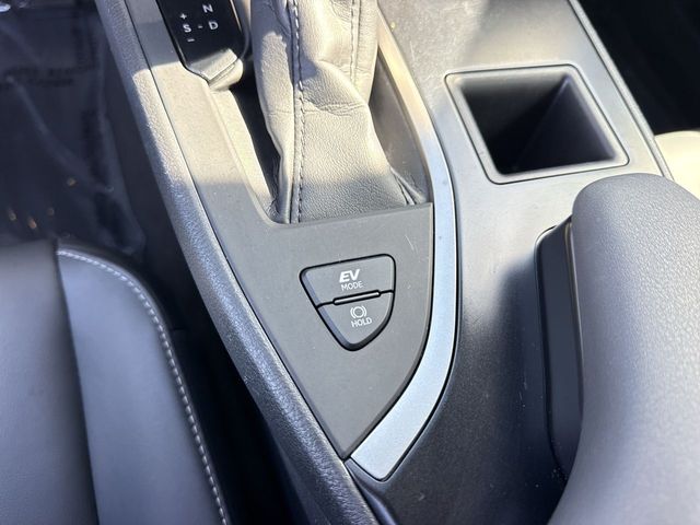 2024 Lexus UX - $34,998