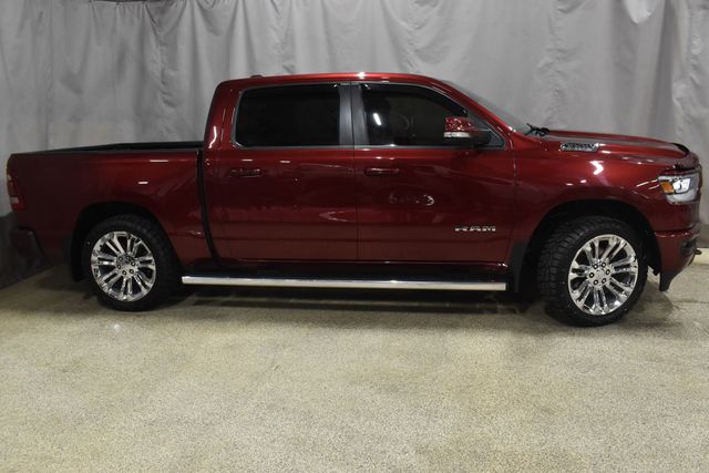 View vehicle photo 3