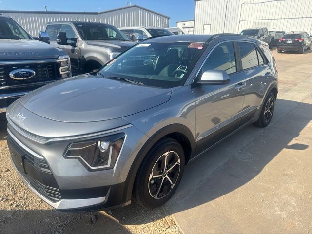  2025 Kia Niro LX FWD   