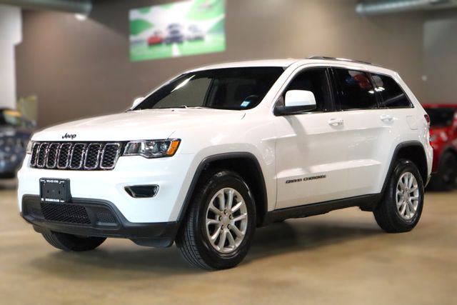 2021 Jeep Grand Cherokee Laredo E 3