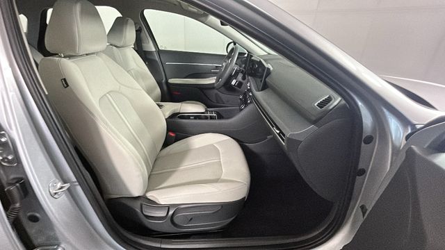 2026 Aero Silver Hyundai Sonata SEL Sport AWD Sedan