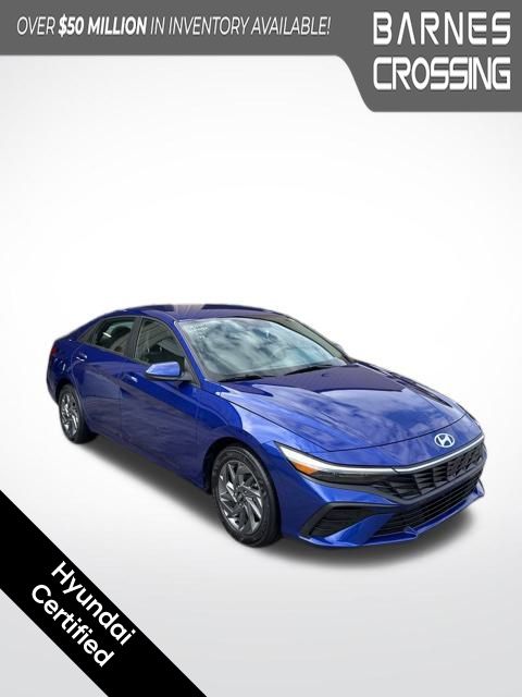 2024 Hyundai Elantra SEL FWD