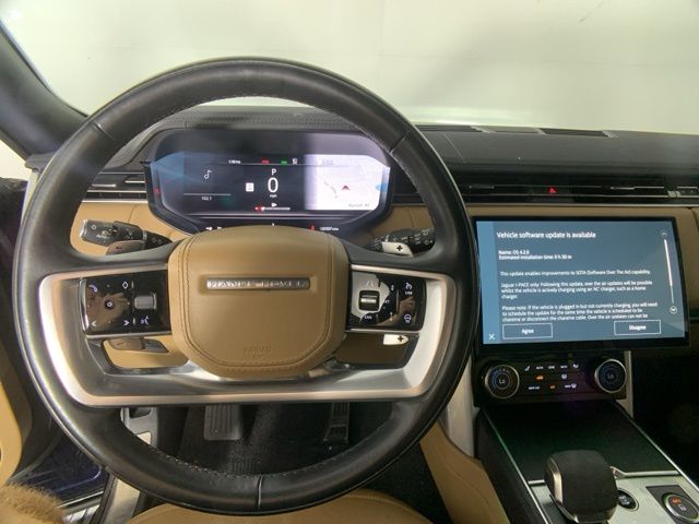 2023 Land Rover Range Rover SE 15