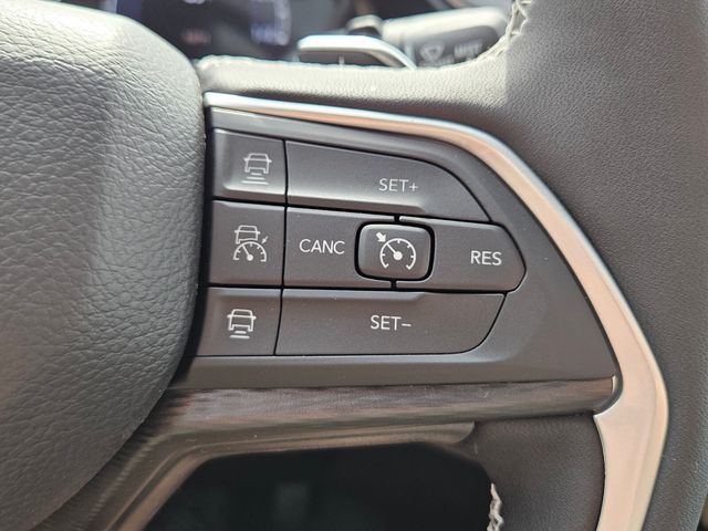 2025 Jeep Grand Cherokee Altitude X 4x2