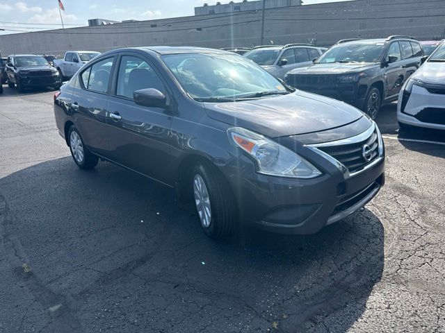 2015 Nissan Versa #3