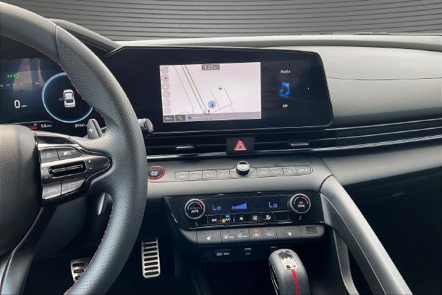 Used 2024 Hyundai Elantra Sedan