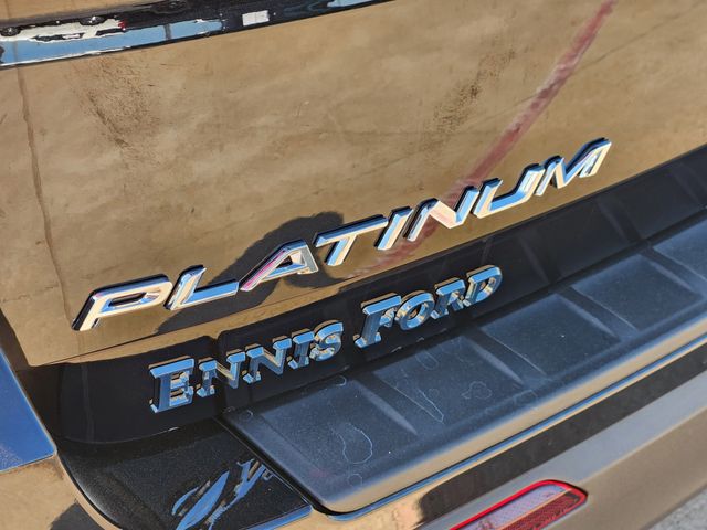 2025 Ford Explorer Platinum photo