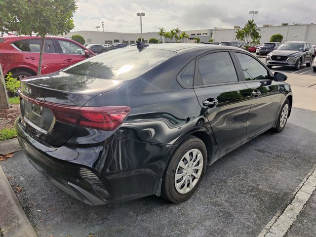 2024 Kia Forte LX 2