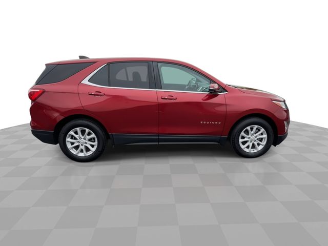 Additional photo of vehicle.