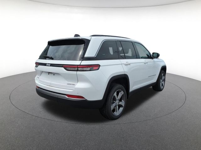 new 2026 Jeep Grand Cherokee car, priced at $42,650