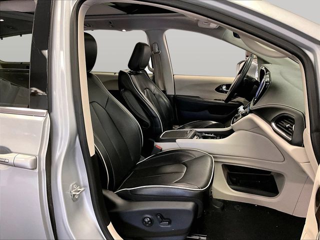 2022 Chrysler Pacifica Limited - 6