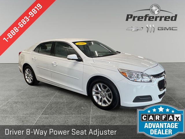 2016 Chevrolet Malibu Blanco (Summit White) Sedán Tracción delantera 6 velocidades Automática marcha alta