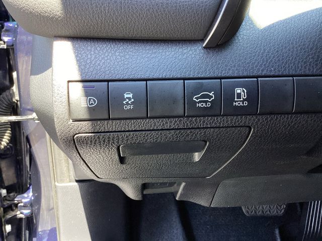 Used Car 2022 Toyota Camry Hybrid  Se For Sale Under $25,000 In San Antonio, Texas