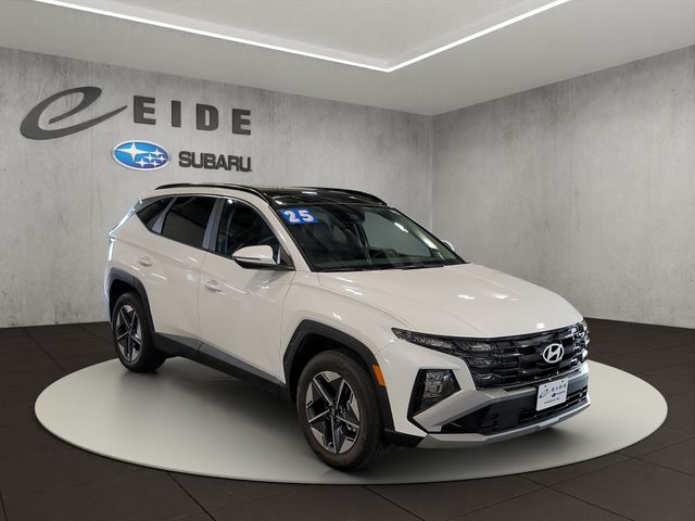 Creamy White Pearl 2025 Hyundai Tucson Hybrid SUV / Crossover All-Wheel Drive 6-Speed Automatic