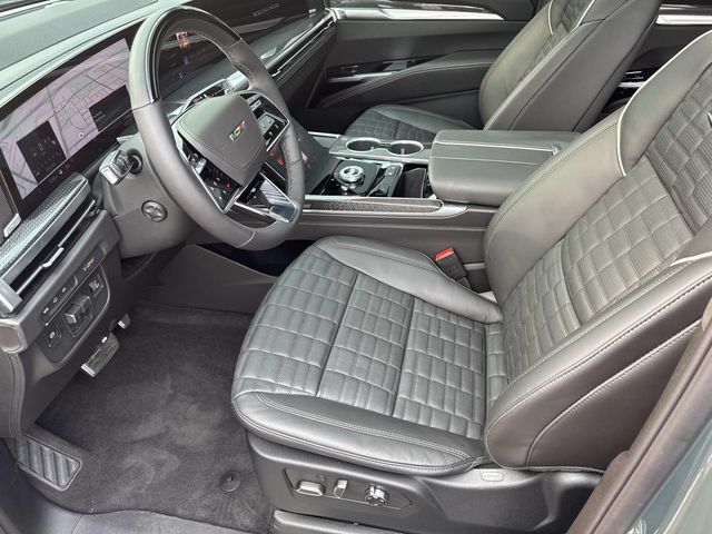 Certified Used 2026 Green Cadillac V-Series image 24