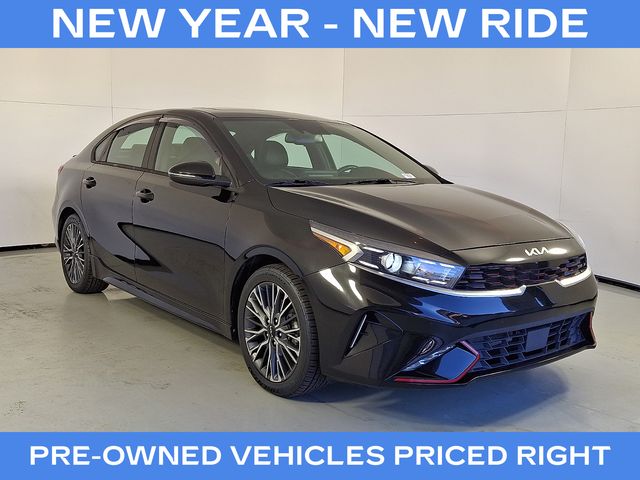 2022 Kia Forte GT-LINE's photo