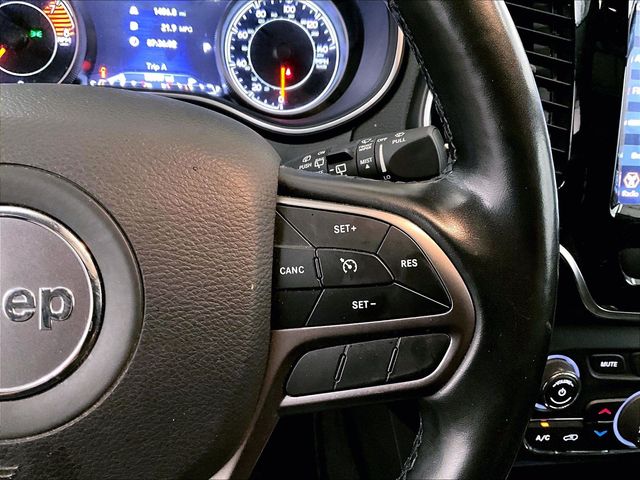 2019 Jeep Cherokee Limited White at Subaru and VW of Moon Township