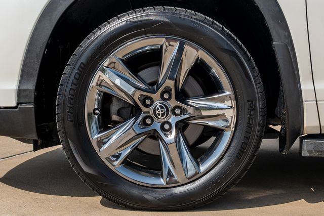 2018 Toyota Highlander Limited Platinum White at Emmons Autoplex