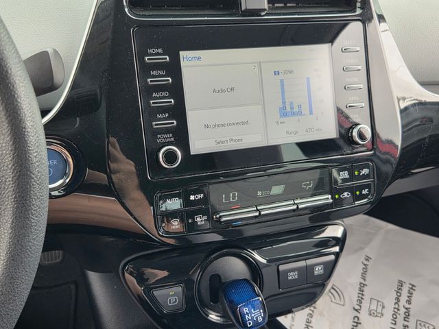 Used 2020 Red Toyota L image 18