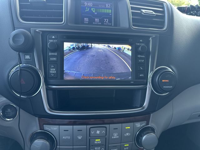 Used 2013 Blue Toyota Limited image 18