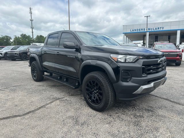 Black 2024 Chevrolet Colorado Pickup Truck Four-Wheel Drive 8-Speed Automatic