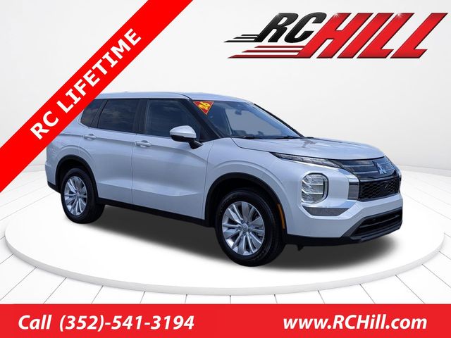 2026 Mitsubishi Outlander ES