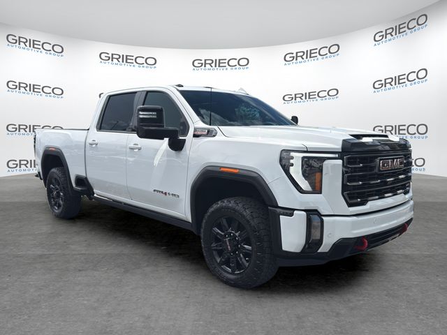 Summit White 2024 GMC Sierra 2500HD Pickup Truck Four-Wheel Drive Automatic